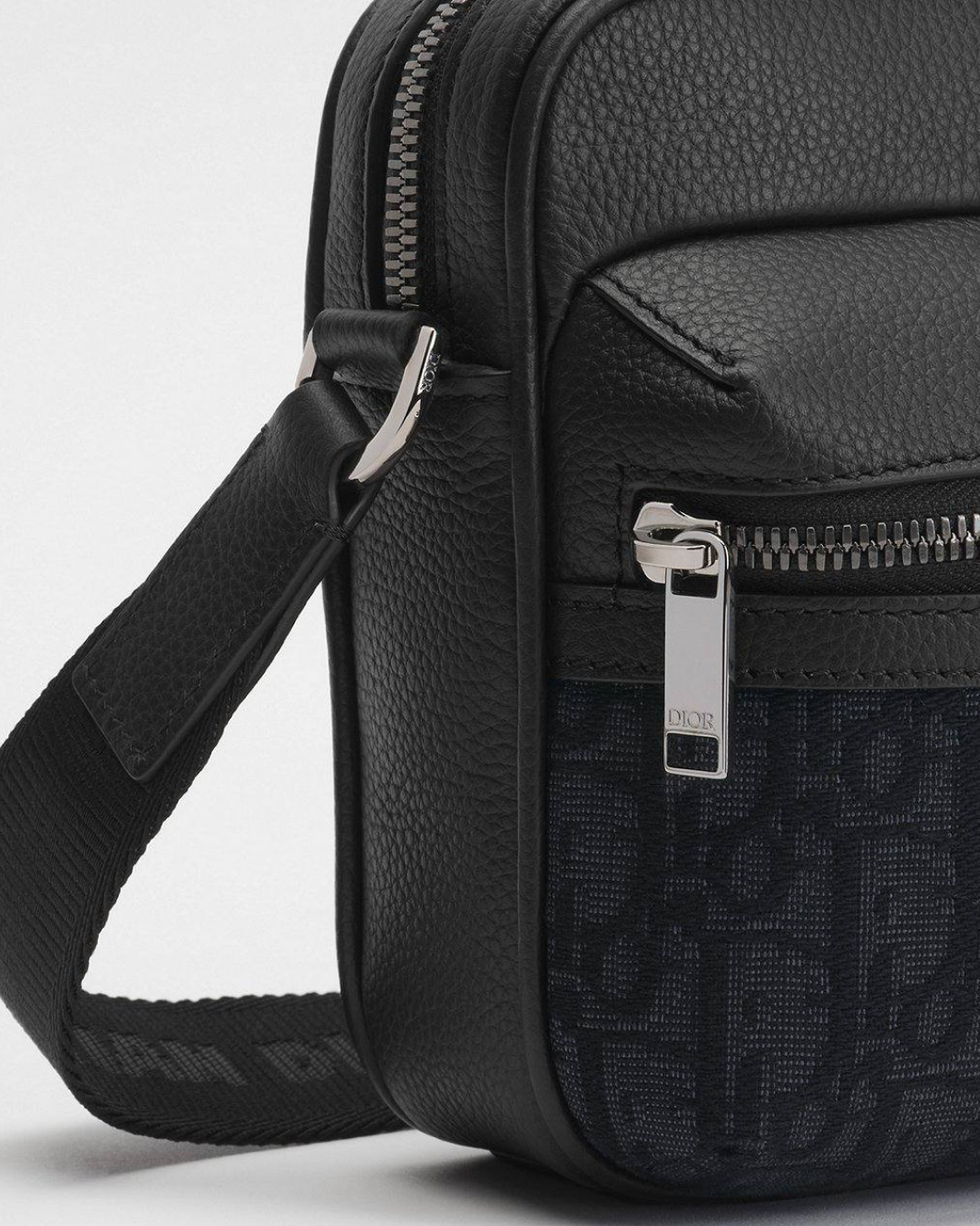 Dior Messenger Zipped 2.0