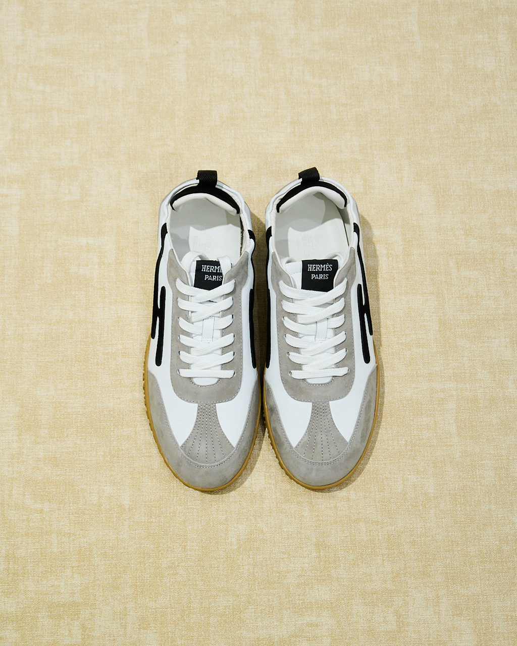 Hermes Jet White