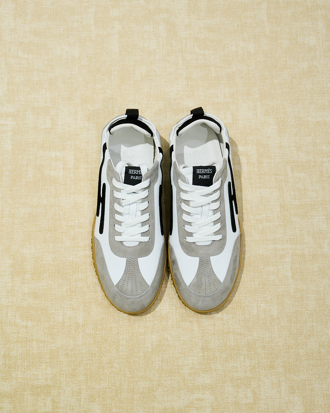 Hermes Jet White