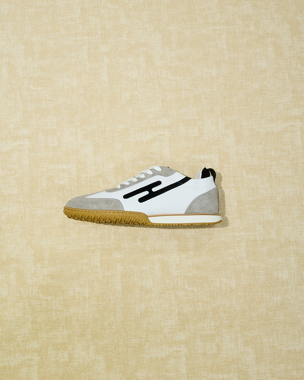 Hermes Jet White