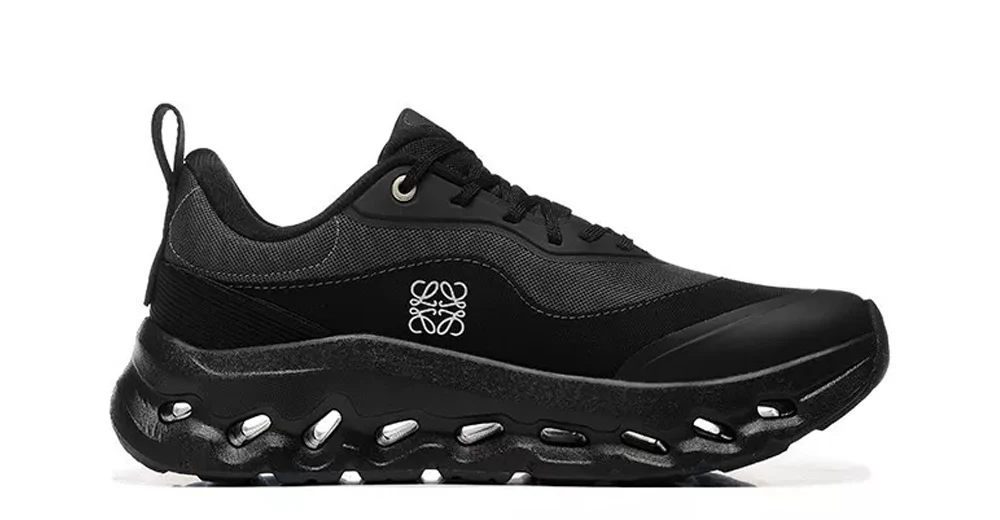 On x Loewe Cloudtilt 2.0 "All Black"